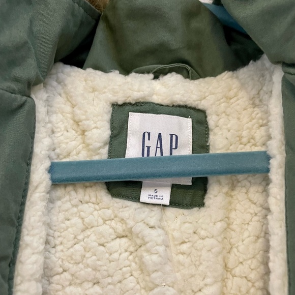 Gap Jacket - Picture 6 of 9